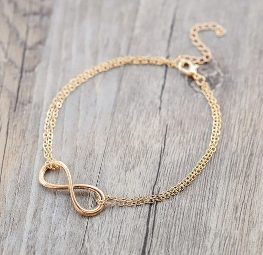 INFINITY | Pulsera dorada con infinito